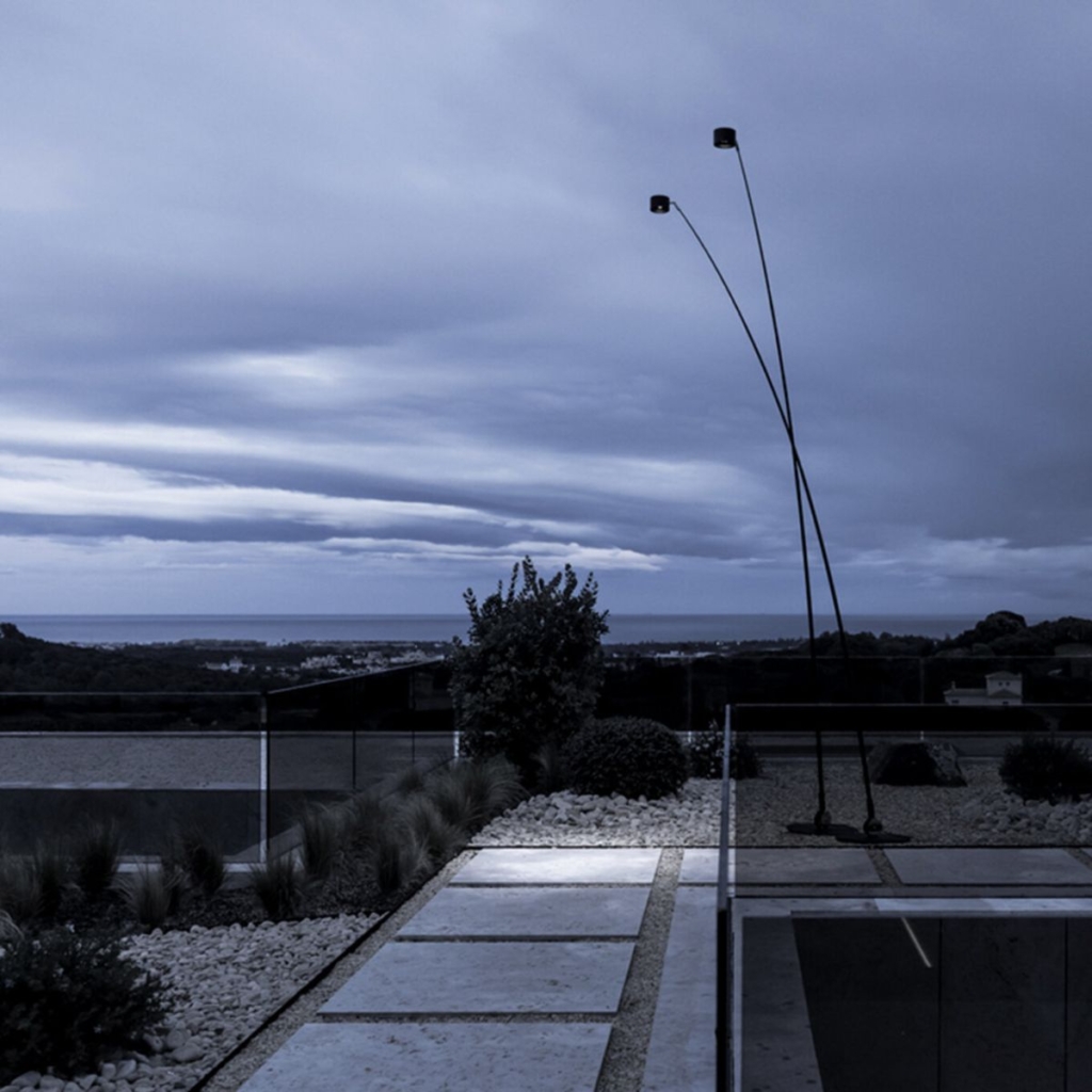 Sampei rivoluziona la lampada da terra, illuminando anche i dettagli nascosti.