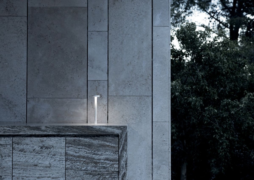 TeTaTeT è una luce portatile e ricaricabile, icona senza tempo.