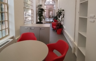 Aree relax al Castello del Valentino, sede della Scuola di Architettura del Politecnico di Torino, riprogettate da Idea Biella.
